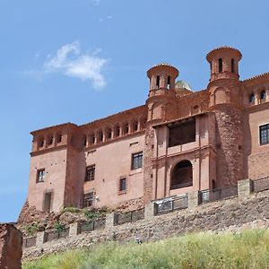Hospederia Palacio Papa Luna